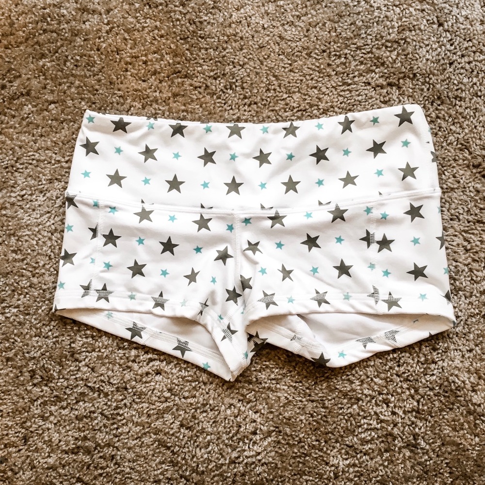 Fleo Shorts